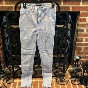 🔥Fashion Nova Blue Skinny Jean Size:9 Stretch  back pockets